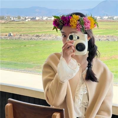 伯纳德特的真实本质